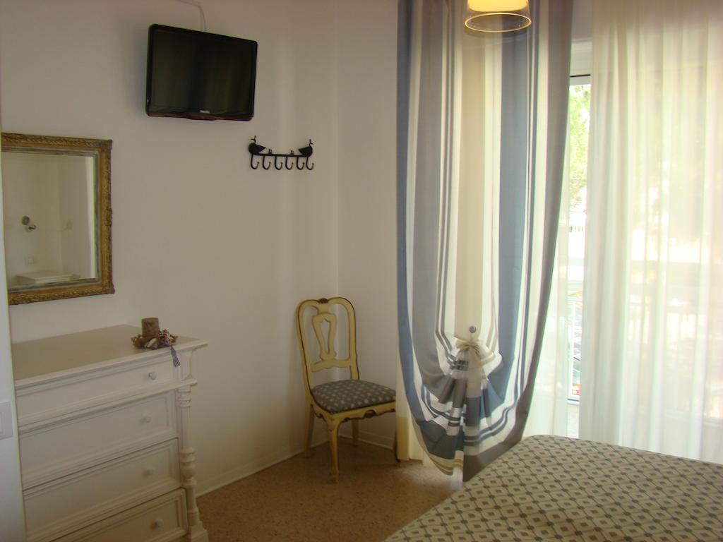 Hotel Tizian Beach Caorle Chambre photo