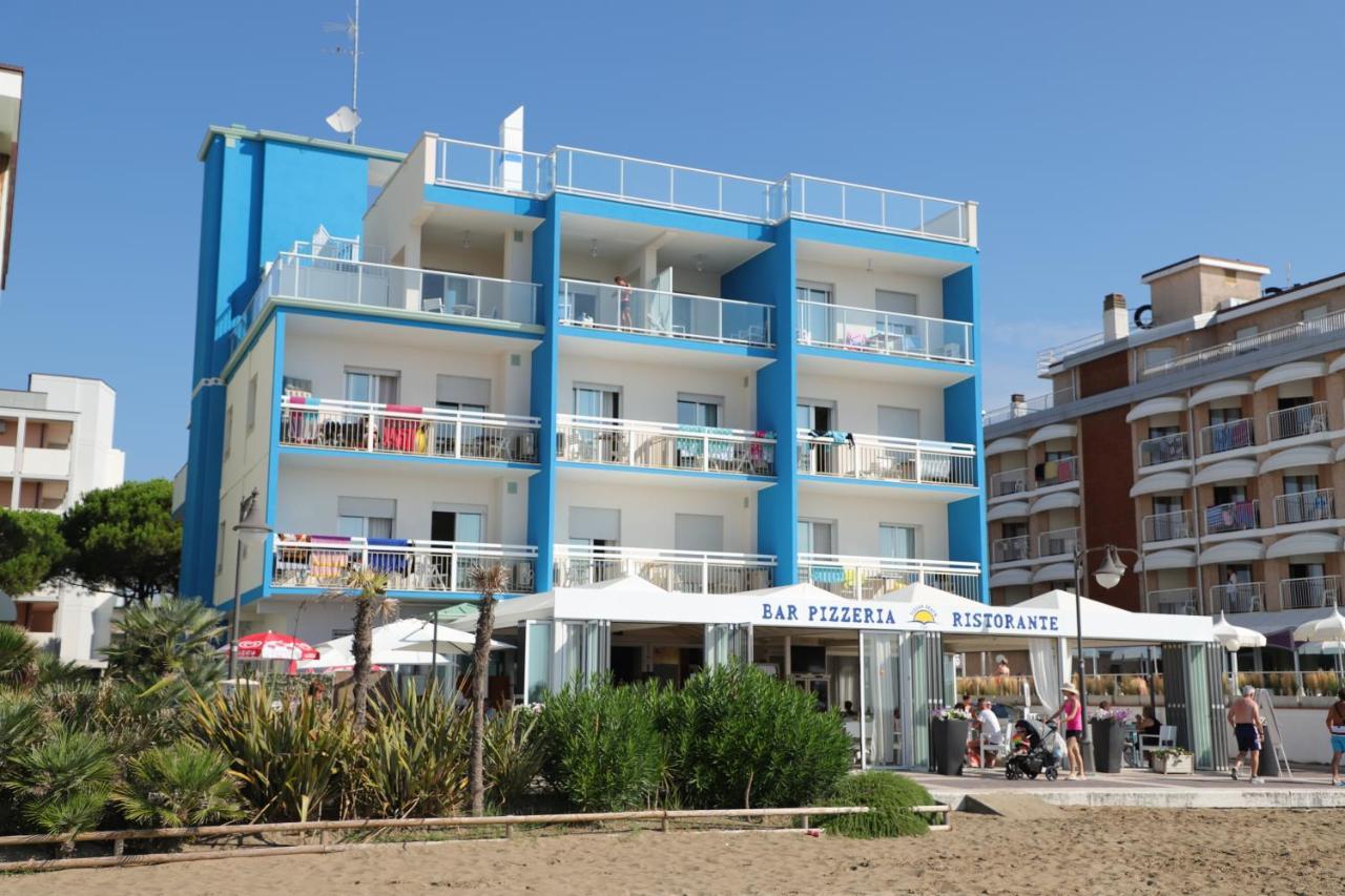 Hotel Tizian Beach Caorle Extérieur photo